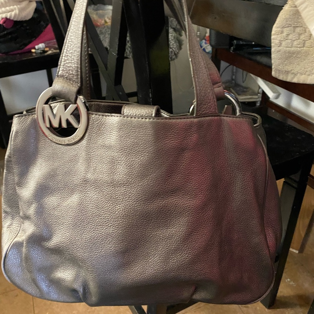 Michael Kors Silver Shoulder Bag with Lustrous Finish